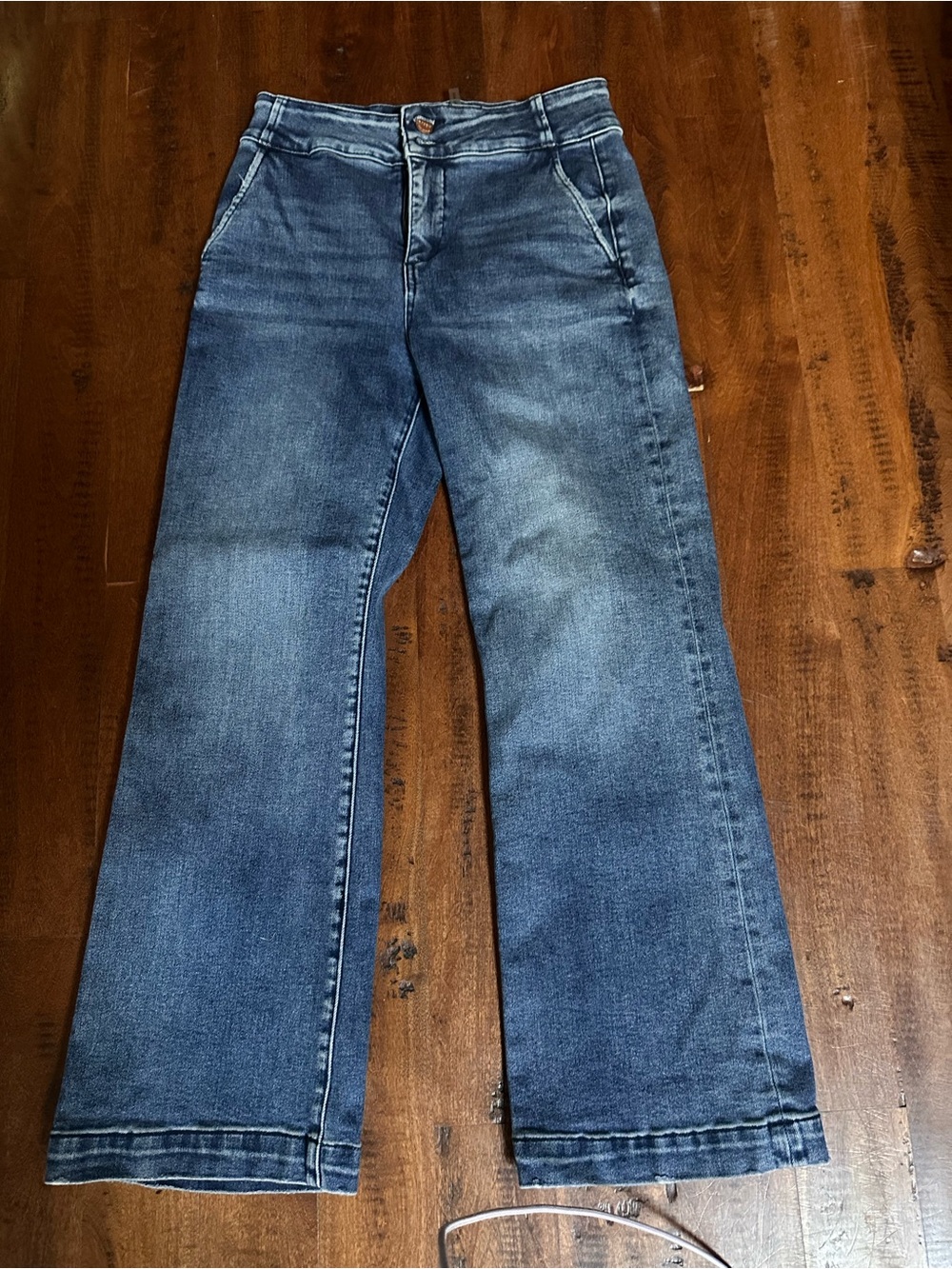 Women's Wide-Leg Denim Jeans in Faded Blue